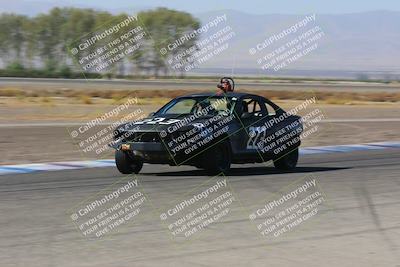 media/Oct-01-2022-24 Hours of Lemons (Sat) [[0fb1f7cfb1]]/10am (Front Straight)/